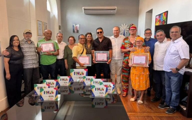 Prefeitura de Limoeiro realiza solenidades de assinaturas e premiações da Política Nacional Aldir Blanc